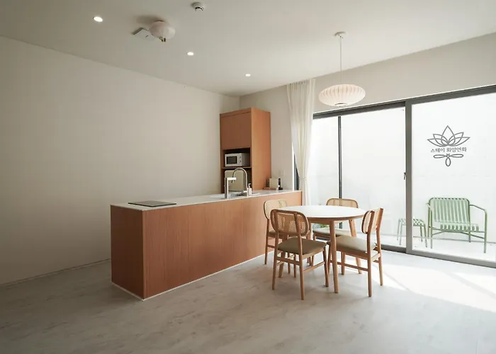 Auberge de jeunesse 화양연화
