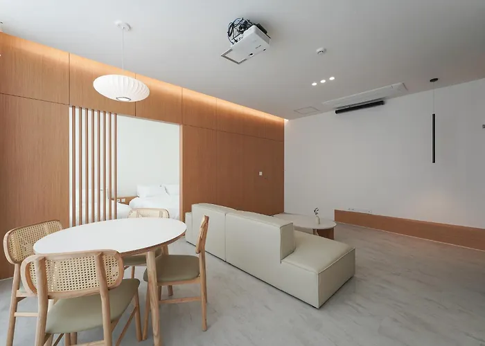 화양연화 Auberge de jeunesse *